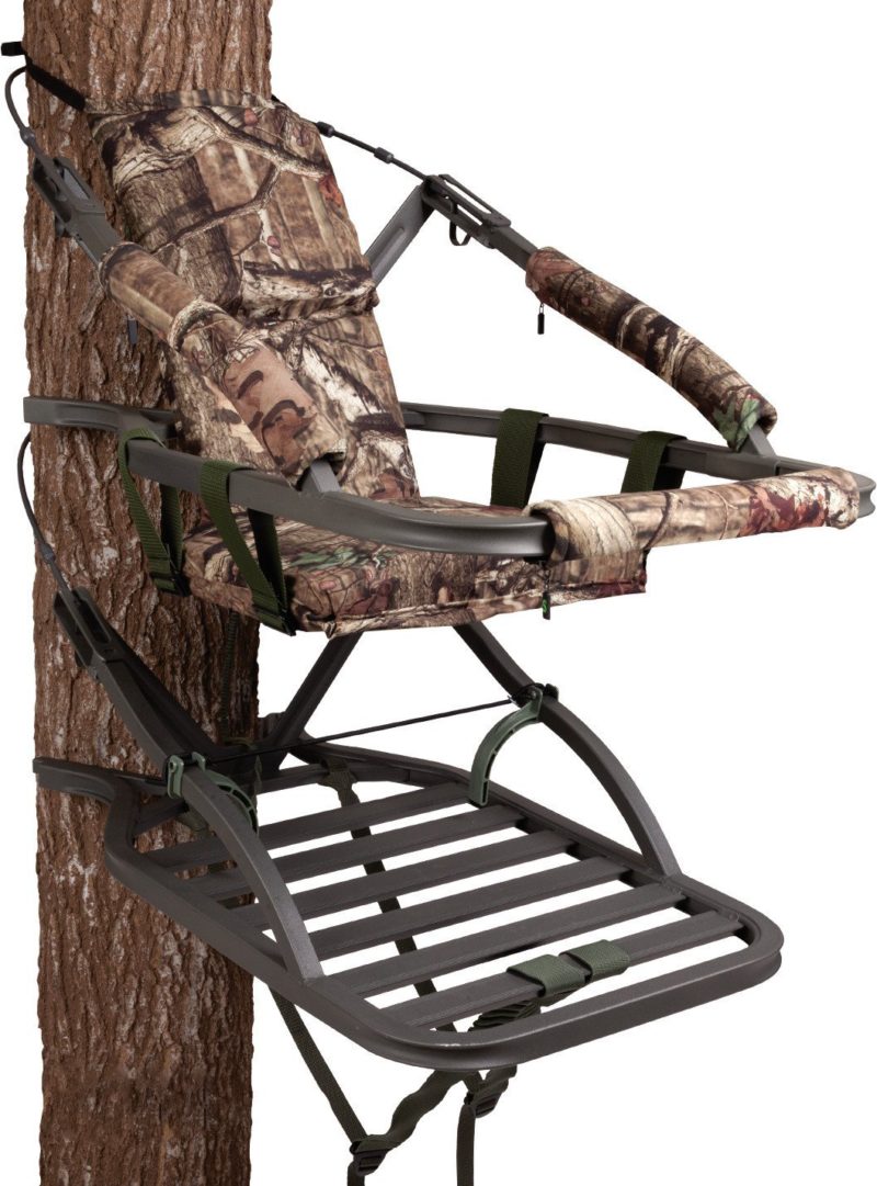 The 6 Best Climbing Tree Stands for Big Guys 350 lb Weight Limit