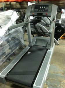Life Fitness Remanufactured 95Ti Treadmill